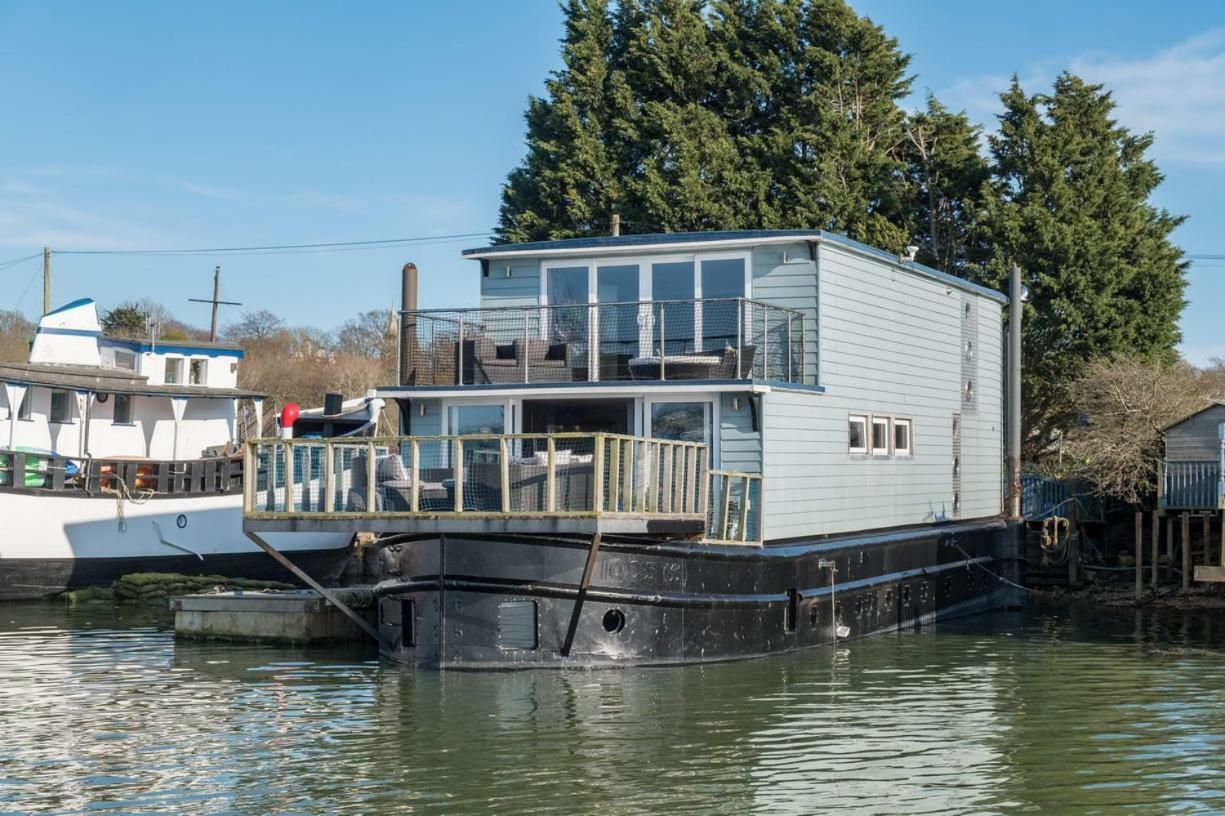 Houseboat Harbourside View Panzió Newport  Kültér fotó
